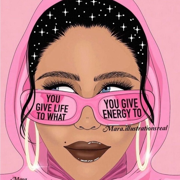 Sandra L !!POSH AMBASSADOR!! - Picture 9 of 10